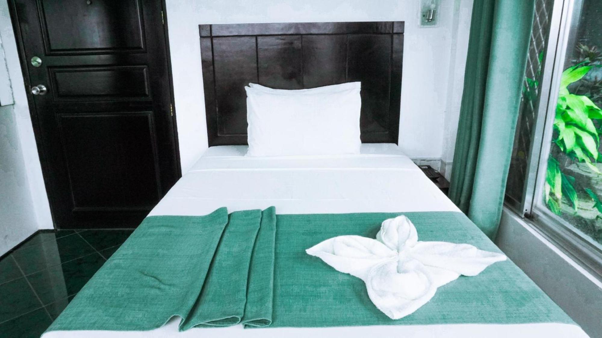 Garin Farm Pilgrimage Resort Powered By Cocotel San Joaquin Εξωτερικό φωτογραφία