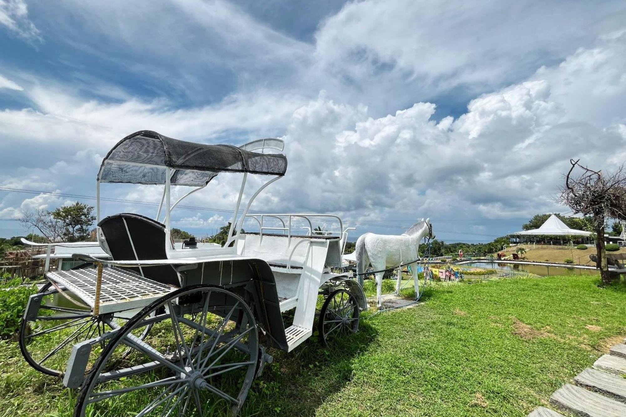 Garin Farm Pilgrimage Resort Powered By Cocotel San Joaquin Εξωτερικό φωτογραφία